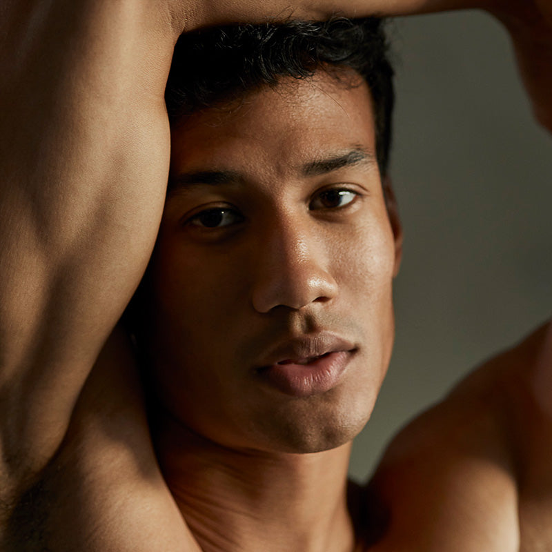 Black Essential Hot Deo Colônia 100ml - Avon